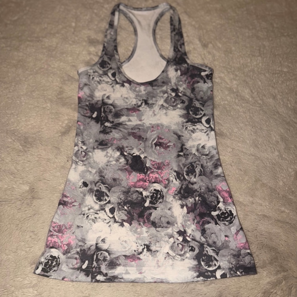 NWOT Lululemon Size 4 Cool Racerback Tank Top- Light Luon Fabric